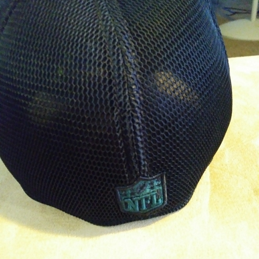 Eagles hat - Picture 2 of 3